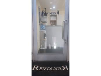 REVOLVER 上野毛【リヴォルヴァーカミノゲ】(東京都世田谷区／美容室)
