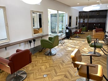 ...Hello:)【ハロー】(大分県大分市／美容室)