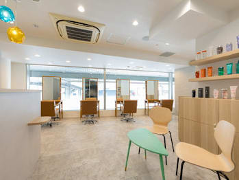 NEST. 千葉/白髪染め/白髪ぼかし/髪質改善/ショート/カラー/カット 【ネスト】【ネストチバシラガゾメシラガボカシカミシツカイゼンショートカラーカットネスト】(千葉県千葉市中央区／美容室)