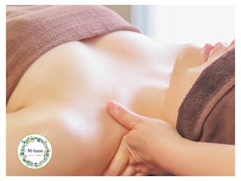 バストアップサロン M-base(東京都新宿区)