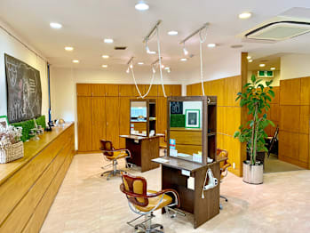 Freez 川西店 【フリーズ】【フリーズ カワニシテン】(兵庫県川西市／美容室)