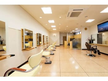 snob．neu【スノッブ・ノイ】【スノッブ ノイ】(石川県加賀市／美容室)