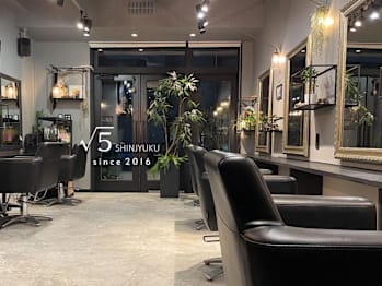 √5 SHINJYUKU(東京都新宿区)