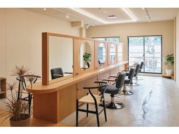 eMii. 鎌倉【エミイ カマクラ】(神奈川県鎌倉市／美容室)