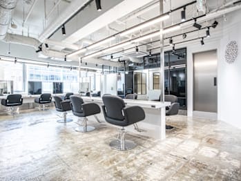 EIGHT umeda 梅田店【エイト】【エイト ウメダテン】(大阪府大阪市北区／美容室)