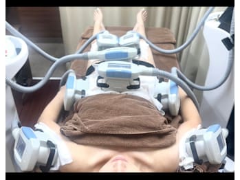 TOTAL STUDIO B-REVOLUTION(東京都千代田区)