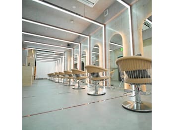 Lond hot lip 立川【ロンド ホット リップ タチカワ】(東京都立川市／美容室)