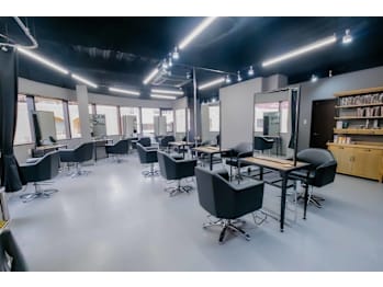 JENNIE by Menon【ジェニーバイメノン】(大阪府吹田市／美容室)