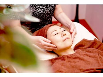 サレーヌ フェイシャルサロン 下北沢店(東京都世田谷区)