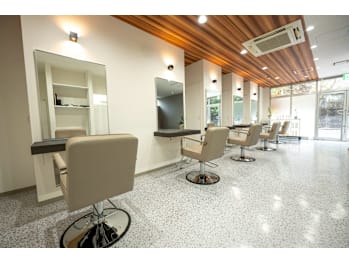 はなはな国分店【ハナハナコクブテン】(鹿児島県霧島市／美容室)