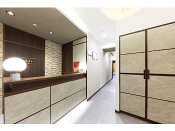 defi 難波店(大阪府大阪市中央区)