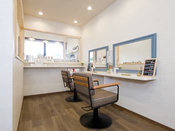 髪質改善 Colors cafe 伊勢崎店【カミシツカイゼン カラーズカフェ イセサキテン】(群馬県伊勢崎市／美容室)
