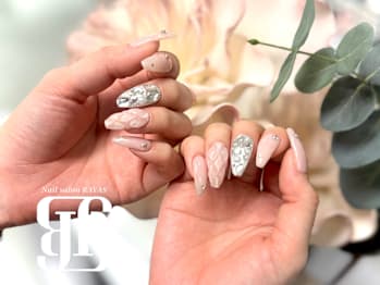 Nail Salon RAYAS(東京都新宿区歌舞伎町)