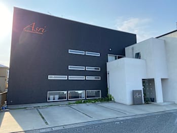Asri Hairmake&Beauty【アスリ　ヘアメイクアンドビューティー】(和歌山県和歌山市／美容室)