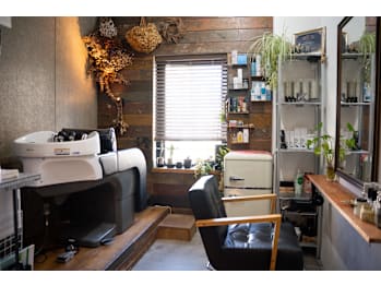 501 HAIR studio【ゴーマルイチヘアースタジオ】(福岡県福岡市中央区／美容室)
