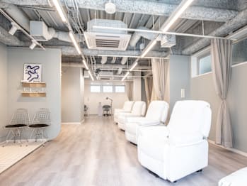 eight eyelash＆nail 横浜店 【エイト アイラッシュ アンド ネイル】(神奈川県横浜市西区)