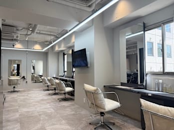 dot. nyu  横浜店【ドット ニュー】【ドット ニュー ヨコハマテン】(神奈川県横浜市西区／美容室)