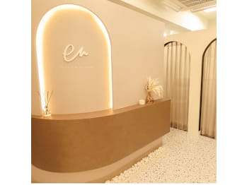 en アイラッシュ&アイブロウ 栄店【まつ毛・眉毛専門店】(愛知県名古屋市中区)