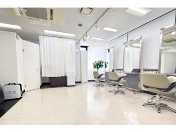 トータルビューティーサロンPhoitsu【トータルビューティーサロンポイズ】(東京都墨田区／美容室)