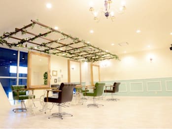 La Bonheur hair noble新越谷店(埼玉県越谷市)