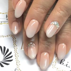 オススメ順】ホワイト/ワンカラーのネイルデザイン | 楽天ビューティ