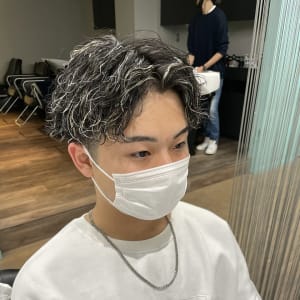 心斎橋駅でオススメ メンズヘアカラーが得意なメンズ美容院 美容室30選 楽天ビューティ