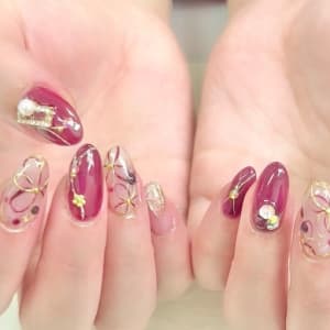 【オーダー】お花ネイル ぷくっとお花 🌼⛲️ . #春ネイル#ネイルデザイン#クリアネイル#凸凹