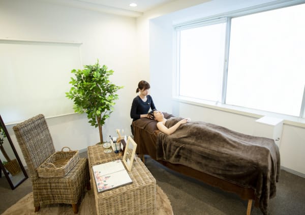 男性歓迎 千葉県で価格が安い 小顔エステ 骨気 コルギ が得意なエステサロンの検索 予約 楽天ビューティ