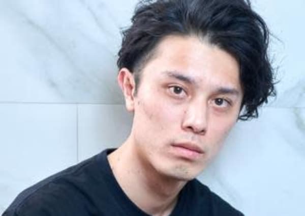 クレジットカード可 大阪市西心斎橋で注目されている 前髪カットが得意なメンズ美容院 美容室の検索 予約 楽天ビューティ