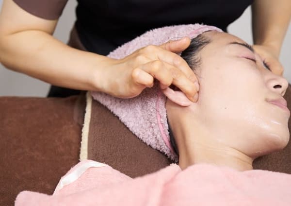 池袋駅でオススメ ハンドケア ハンドマッサージが得意なエステサロンの検索 予約 楽天ビューティ