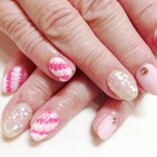 人気☆ピーコックネイル