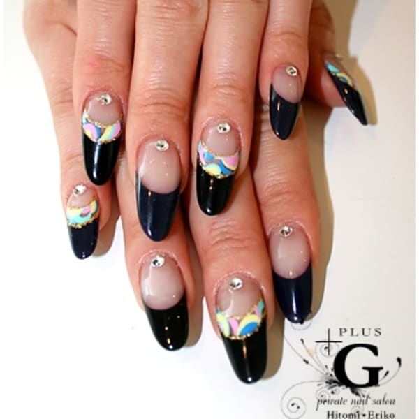 ちょっとクールなサマーネイル