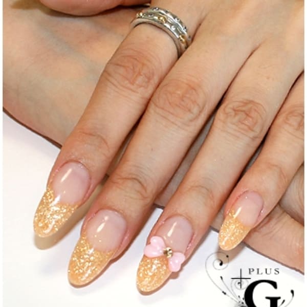 シャイニーなゴールドフレンチ