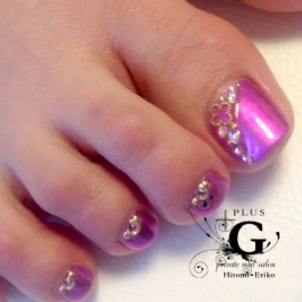 パープルメタリックフットネイル