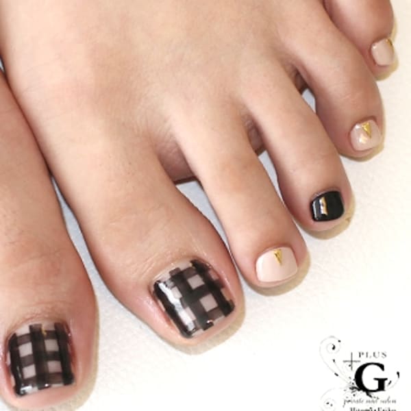 モノトーンブロックチェックフット