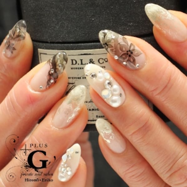 特別な日のための贅沢レースネイル