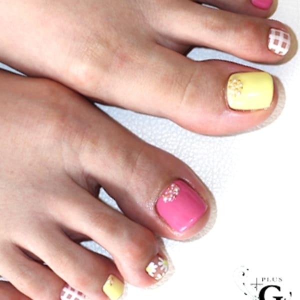 キャンディーカラーのガーリーフット