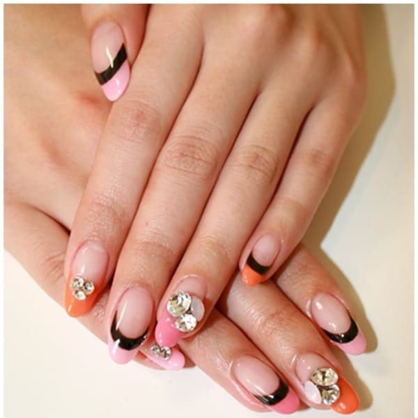 ピンク×ブラックジュエリーネイル
