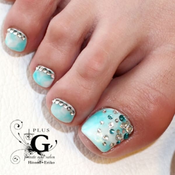 水着に似合う夏フット～ハワイアンマーブルフット