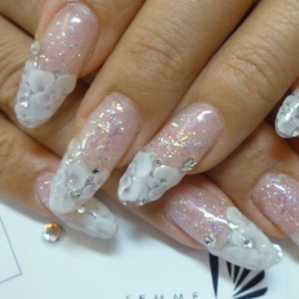 bi.grace nail