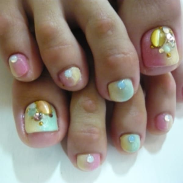 カラフルフットネイル♪