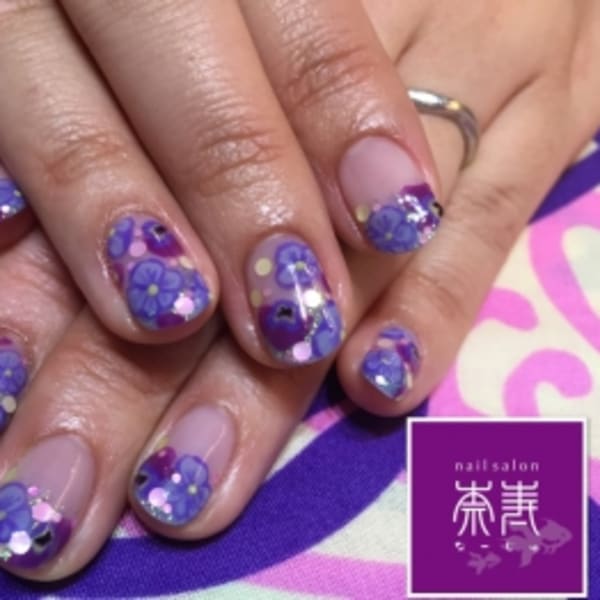 フラワーネイル