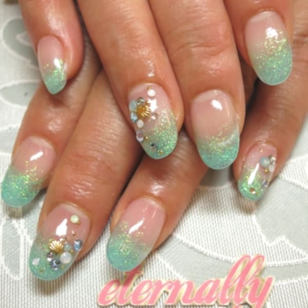 クリア・アイスグリーン