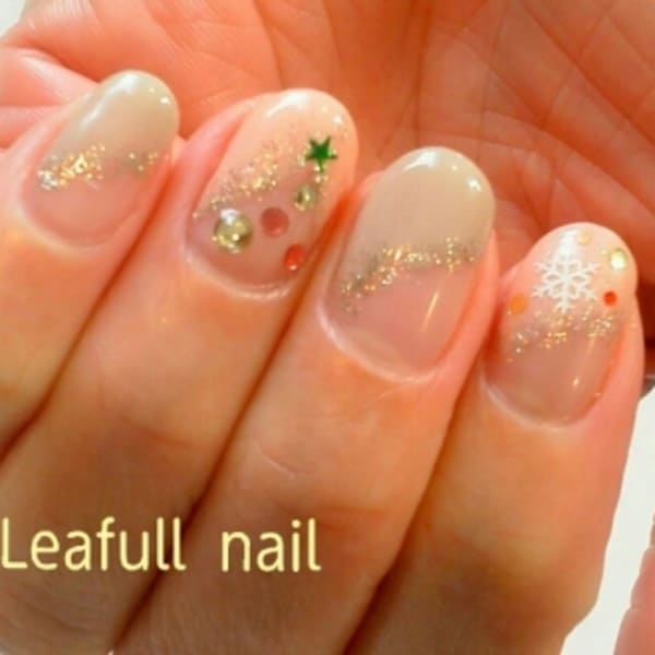 【クリスマスツリーグラデーションネイル】