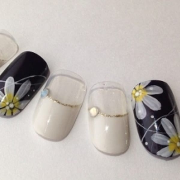 フラワーネイル