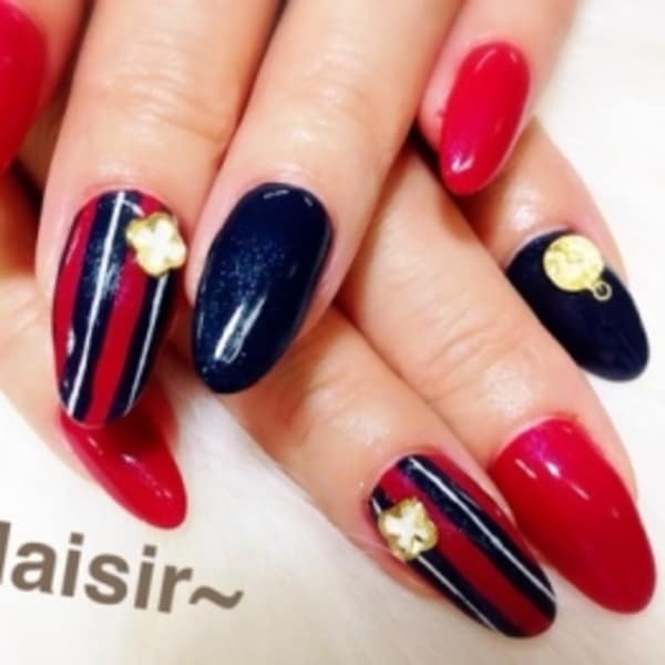 夏だけじゃない!冬系ストライプNail