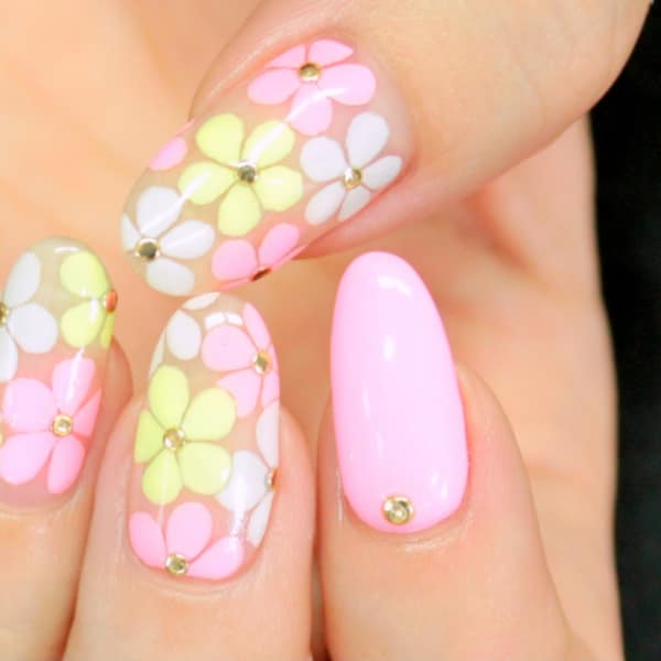 お花柄ネイル