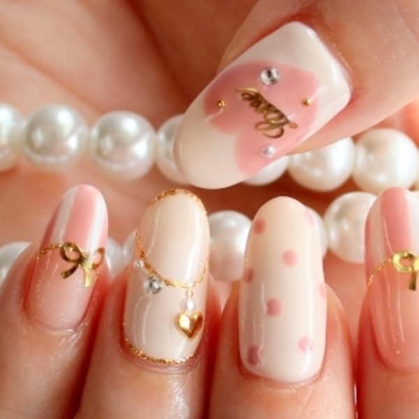 大人可愛いネイル