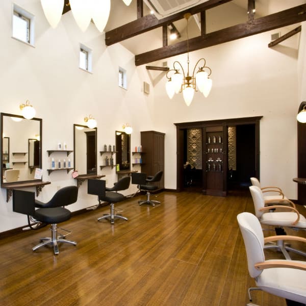 Hair&Beauty B's amor 日進店