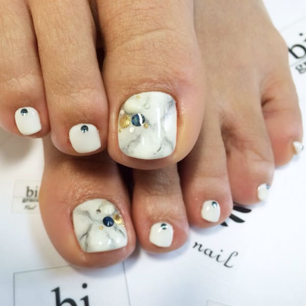 大理石風フットネイル☆